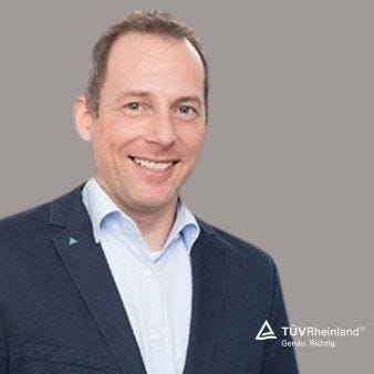 Daniel Thust - Solution Sales Expert