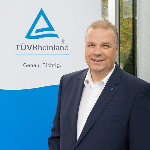 Florian Schroers, Account Manager TÜV Rheinland Akademie Köln Florian Schroers, Account Manager TÜV Rheinland Akademie Köln