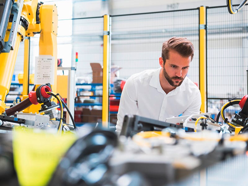 Unsere Seminare in Leipzig vermitteln fachliches Know-how in der Produktion und Fertigung Unsere Weiterbildungen in Leipzig vermitteln fachliches Know-how in der Produktion und Fertigung
