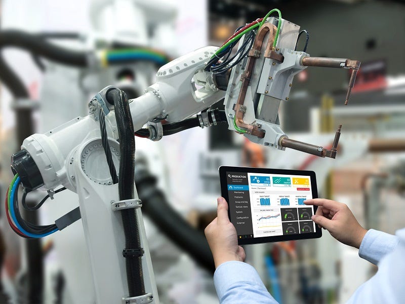 TÜV Rheinland Akademie - Whitepaper “Maschinenprozessoptimierung" TÜV Rheinland Akademie - Whitepaper “Maschinenprozessoptimierung"
