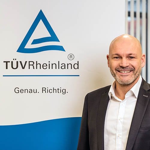 Stefan Zahradnik - TÜV Rheinland Akademie Nürnberg Stefan Zahradnik - TÜV Rheinland Akademie Nürnberg