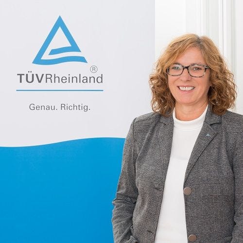 Karin Loos, Account Managerin & Partner Sales TÜV Rheinland Akademie Paderborn Karin Loos, Account Managerin & Partner Sales TÜV Rheinland Akademie Paderborn