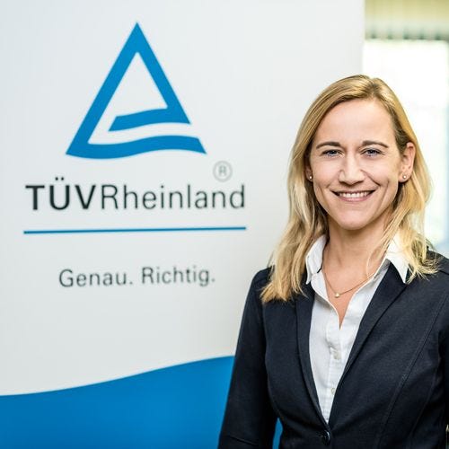 Dr. Julia Köneke - TÜV Rheinland Akademie Dr. Julia Köneke - TÜV Rheinland Akademie
