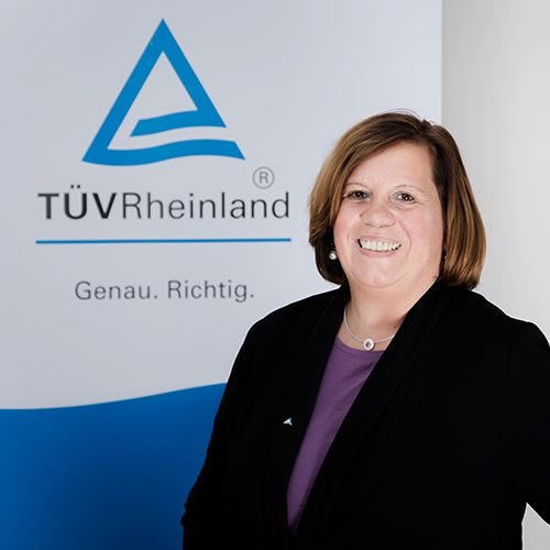 Cerstin Mössinger - TÜV Rheinland Akademie Stuttgart Cerstin Mössinger - TÜV Rheinland Akademie Stuttgart
