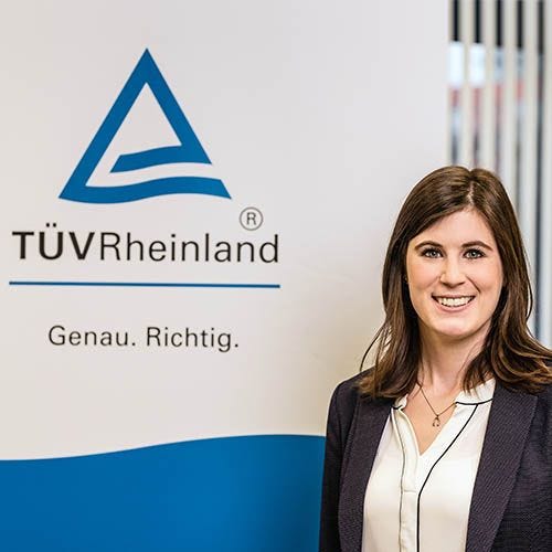 Svenja Schneider - TÜV Rheinland Akademie Stuttgart Svenja Schneider - TÜV Rheinland Akademie Stuttgart