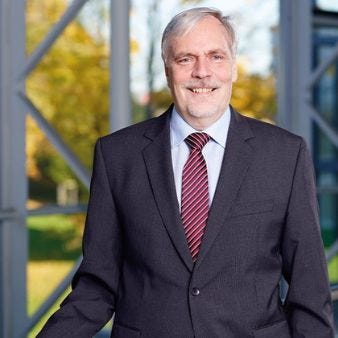 Gerd Hilgers, Diplom Ingenieur, wissenschaftlicher Angestellter der FH Aachen Fachbereich Elektrotechnik und Informationstechnik Gerd Hilgers, Diplom Ingenieur, wissenschaftlicher Angestellter der FH Aachen Fachbereich Elektrotechnik und Informationstechnik