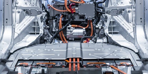 Fahrzeugkarosserie mit Elektromotor