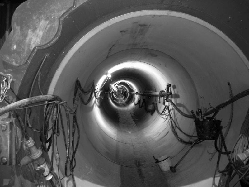 Rohrvortrieb schwarz-wei&szlig; Aufnahme